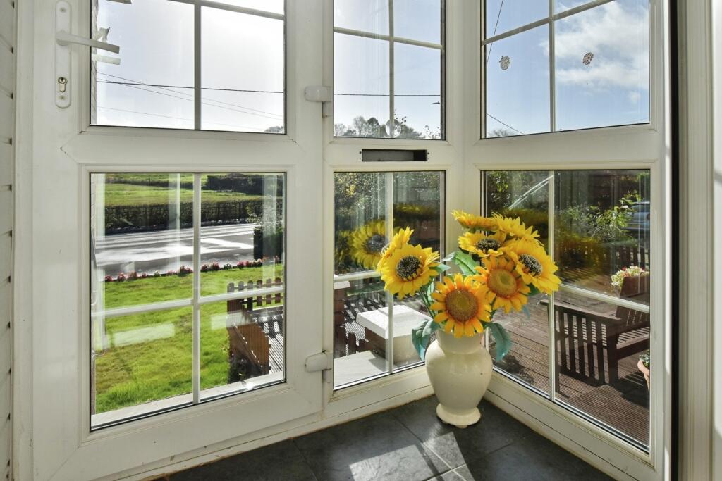 House in Gellinudd, Cilybebyll - View 5