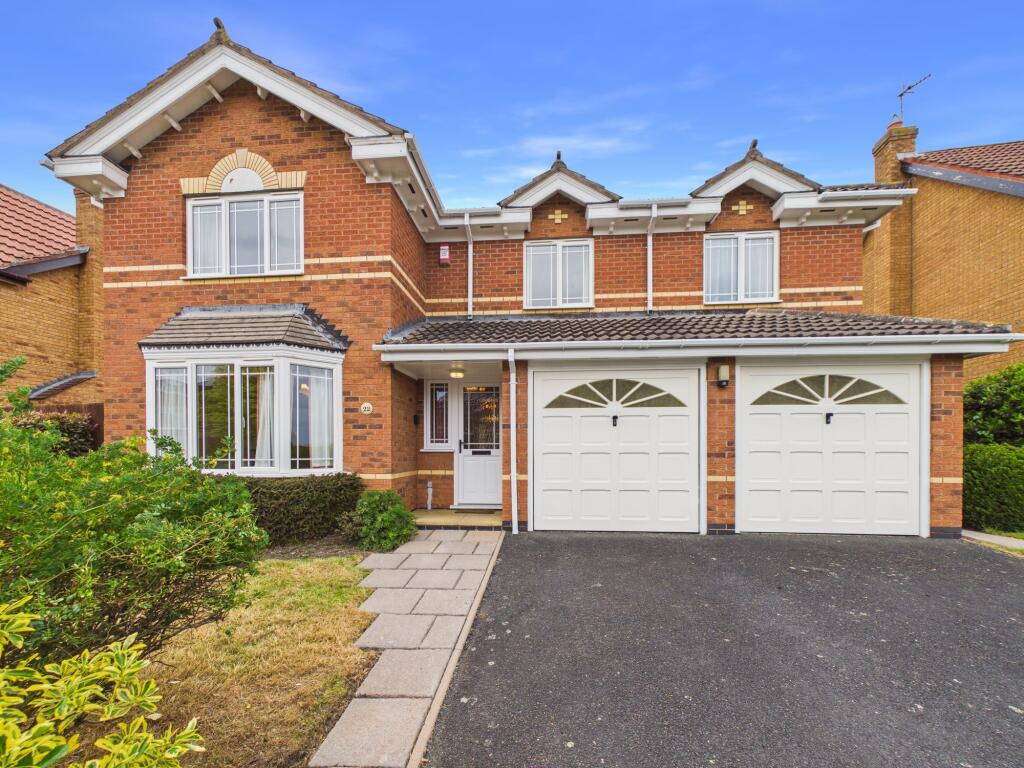4-bed detached on Conningsby Drive, Pershore, WR10, £575,000