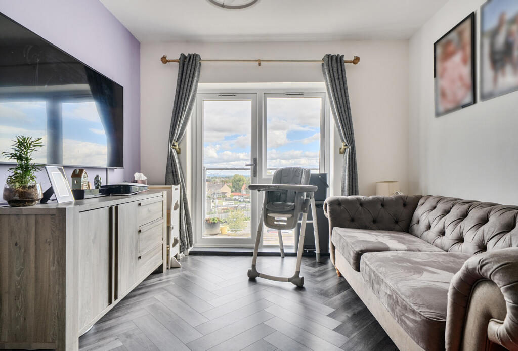 Apartment in Bristol - View 3