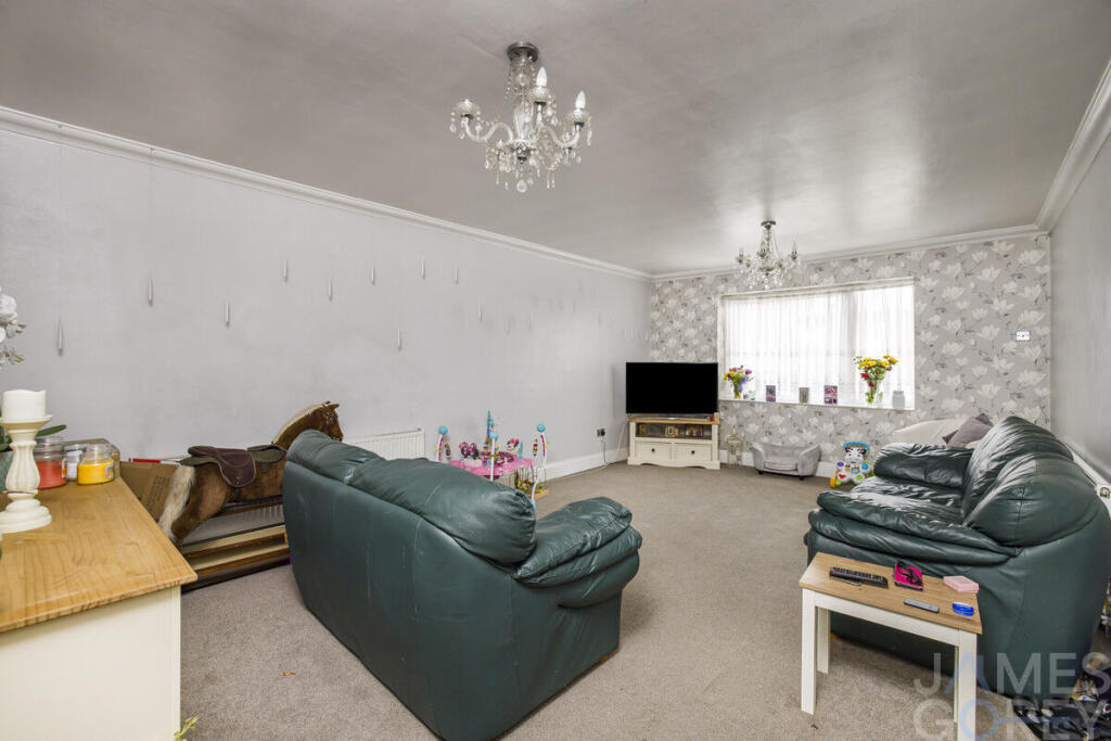 House in Dartford - View 5