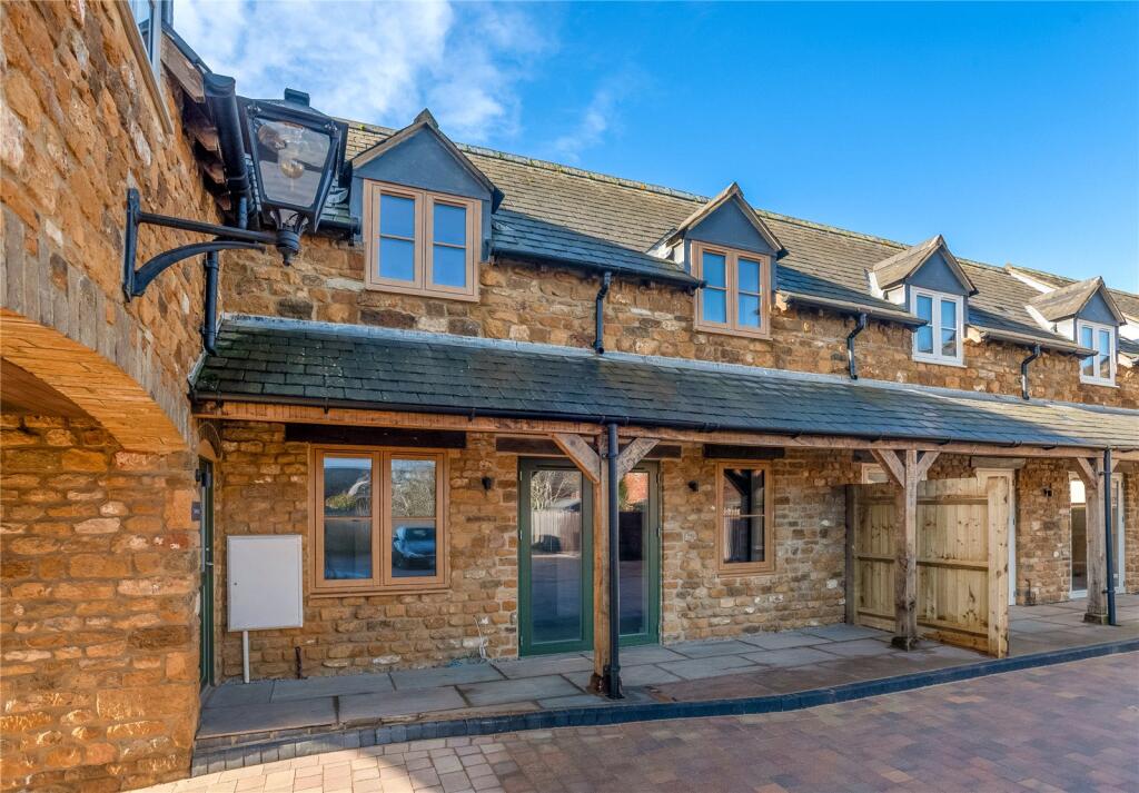 Main image of property: Kings Court, Deddington, Oxfordshire, OX15