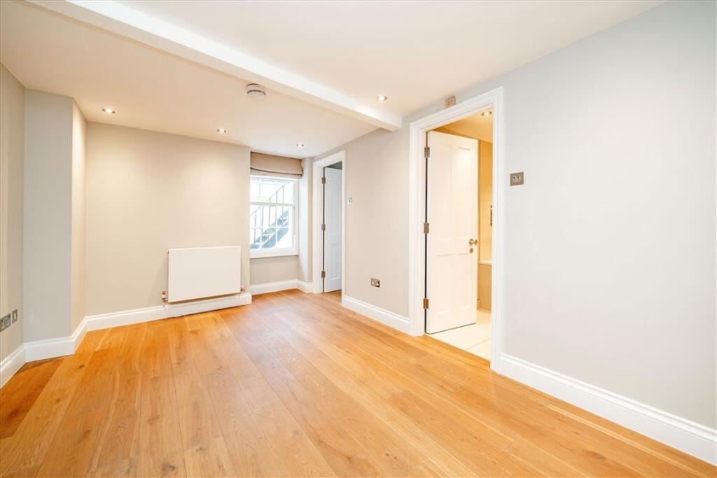 Apartment in London - View 4