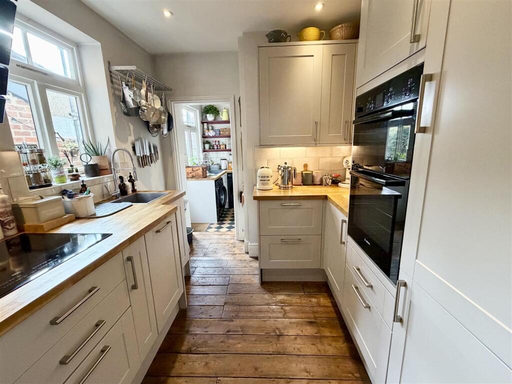 House in Swindon - View 4