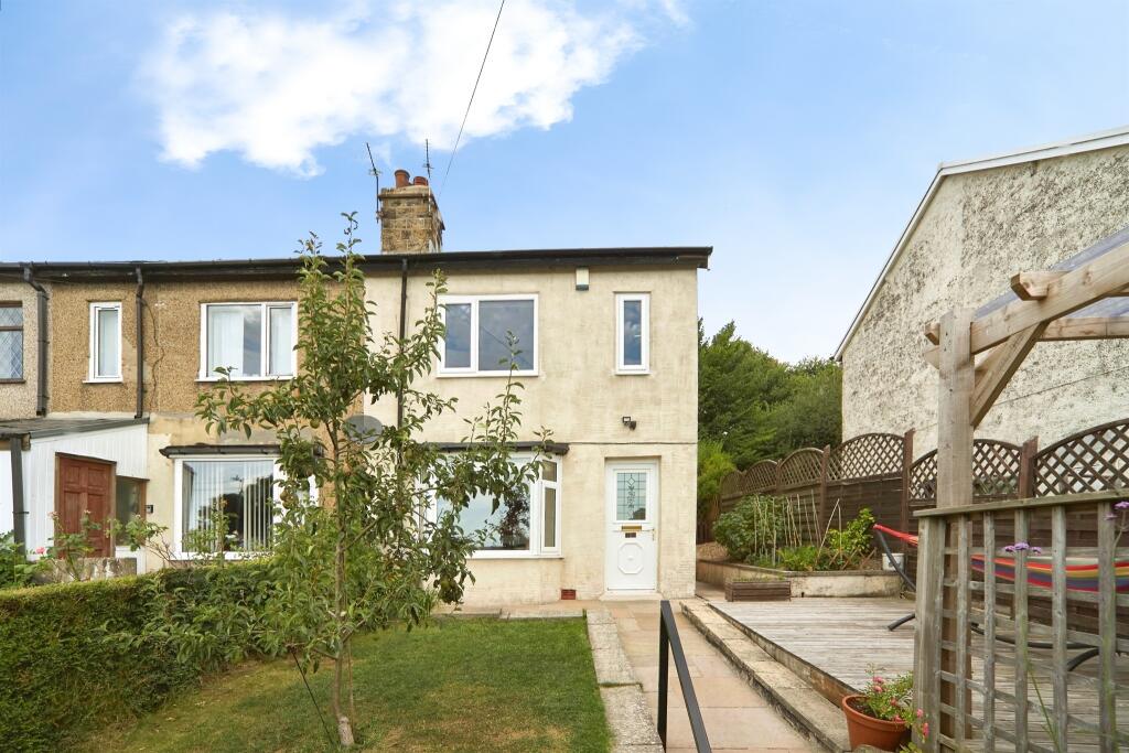 Main image of property: Sunnymount, Braithwaite, Keighley