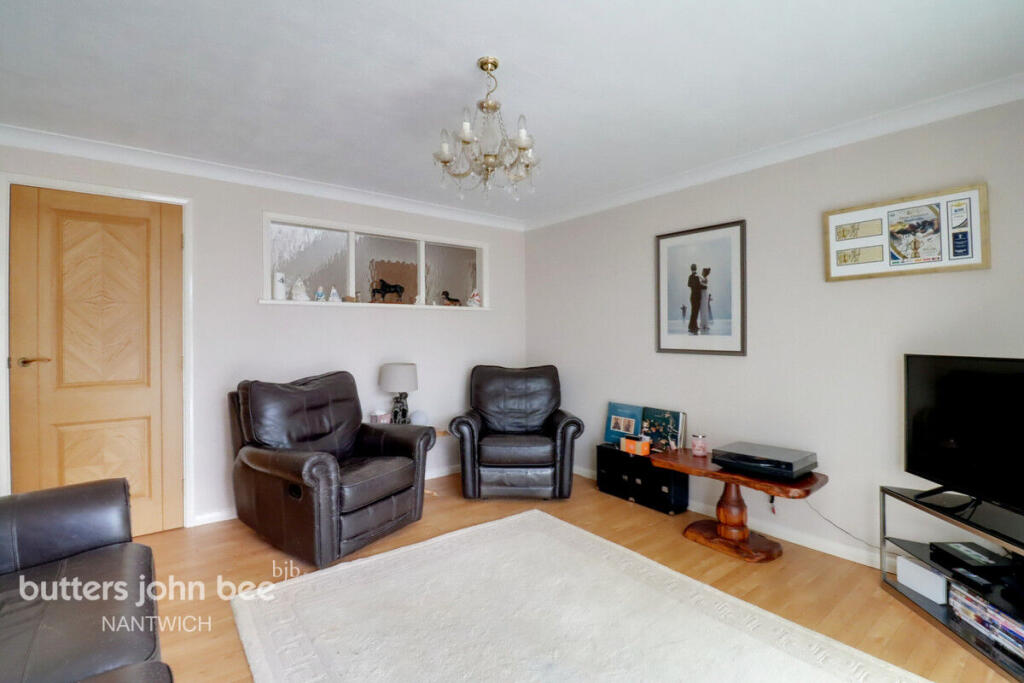 House in Newcastle-under-Lyme, Betley - View 5