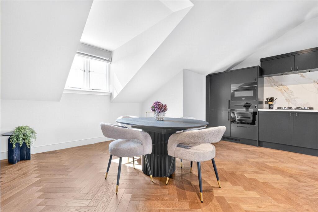 Apartment in London, St. John's Wood - More