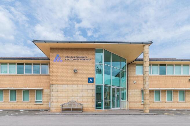 A Copse Walk, Cardiff Gate Business Park-12.jpg