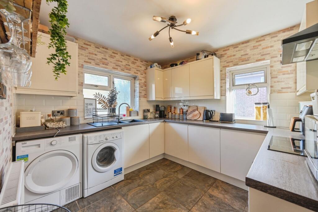 Additional image 7 of Chestnut Avenue, Tamworth, Staffordshire, B79