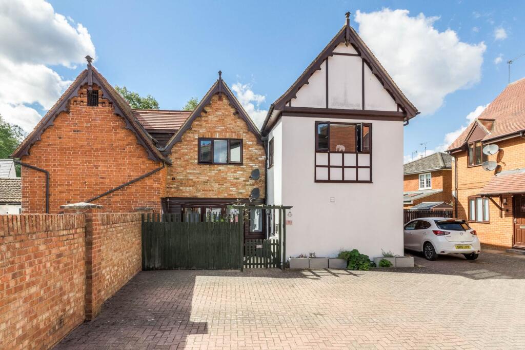 Main image of property: Courthouse Mews, Newport Pagnell