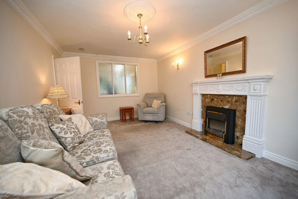 Apartment in Barnsley, South Yorkshire - View 3