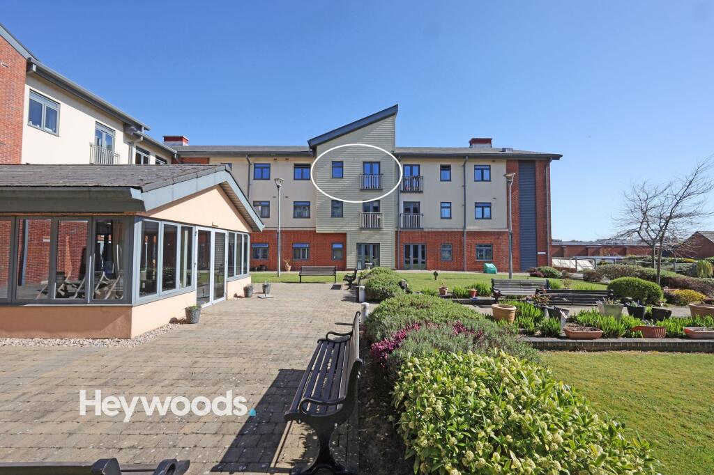 2-bed flat on Mill Rise Village, Lymebrook Way, Newcastle under Lyme, £82,500