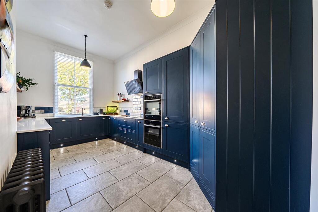 House in Gosport, Hampshire - View 5