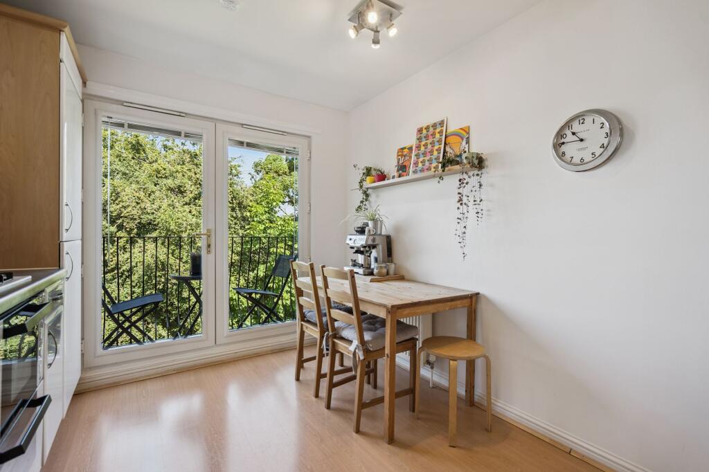 Apartment in Falkirk, Stirling - More