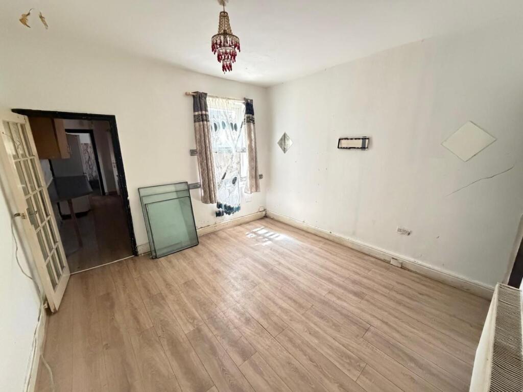 House in Birmingham, West Midlands - View 3