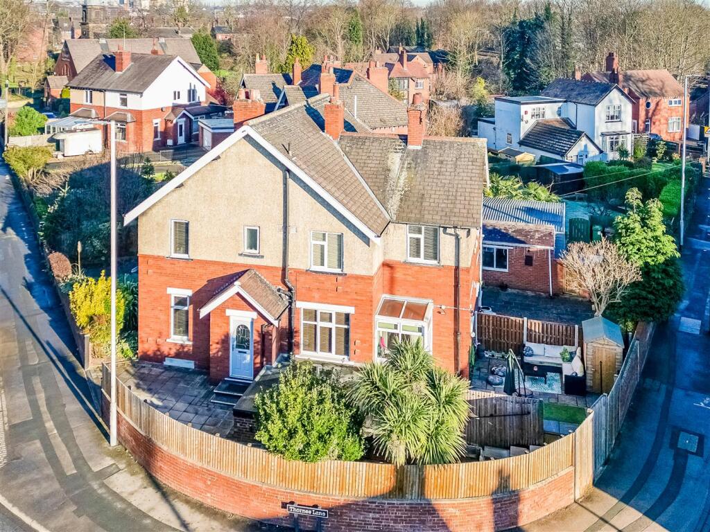 3-bed house on Denby Dale Road, Wakefield, £275,000