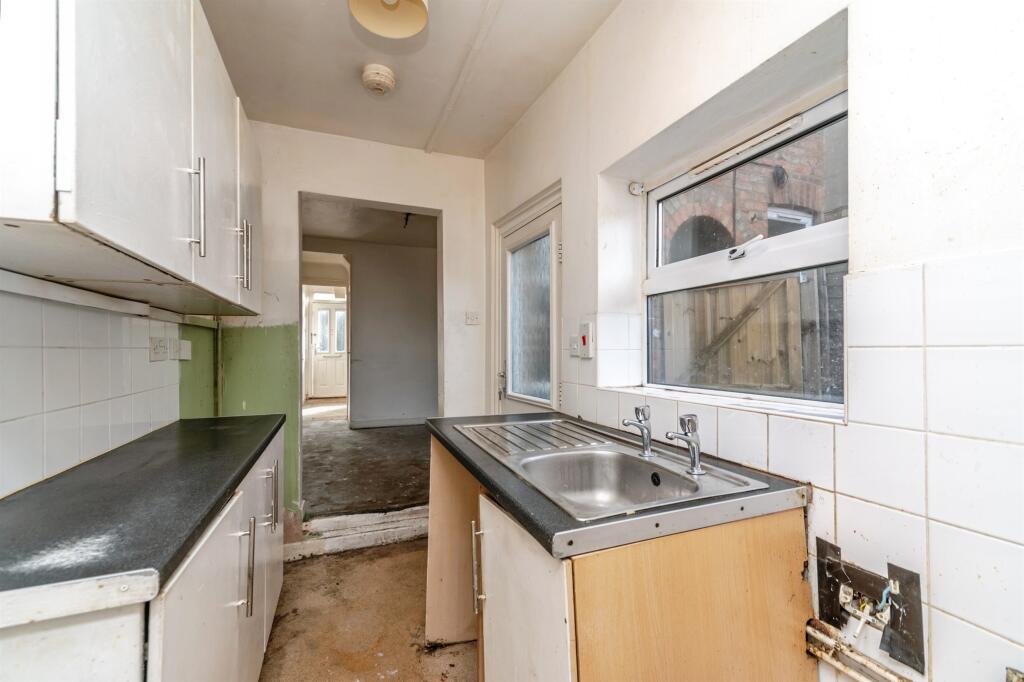 House in Milton Keynes, Bedford - View 5