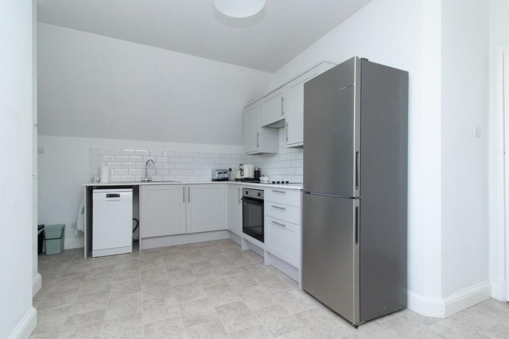 Apartment in Canterbury - View 4