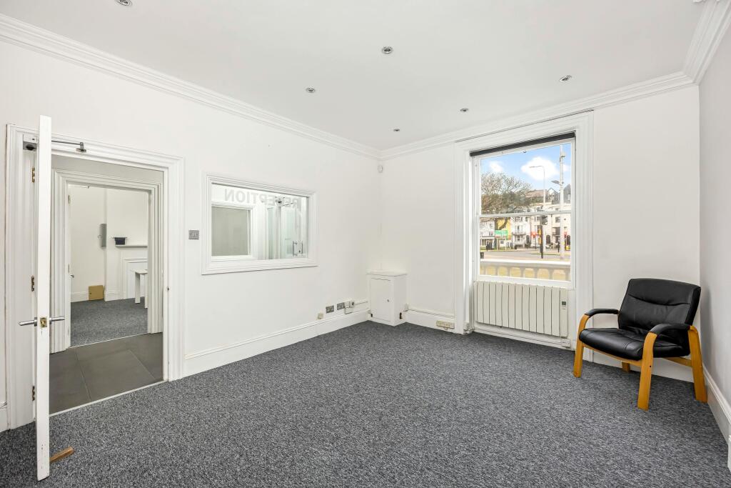 Marlborough Place 26-016.JPG