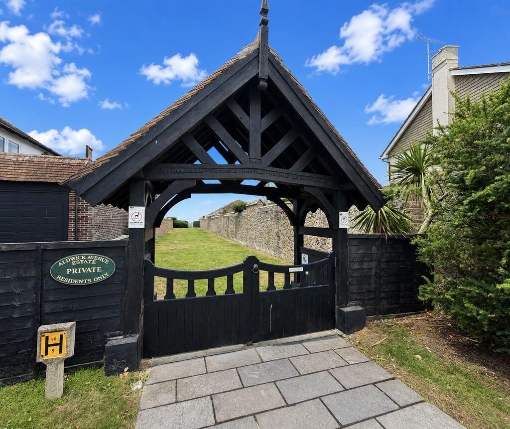 Property photo 11