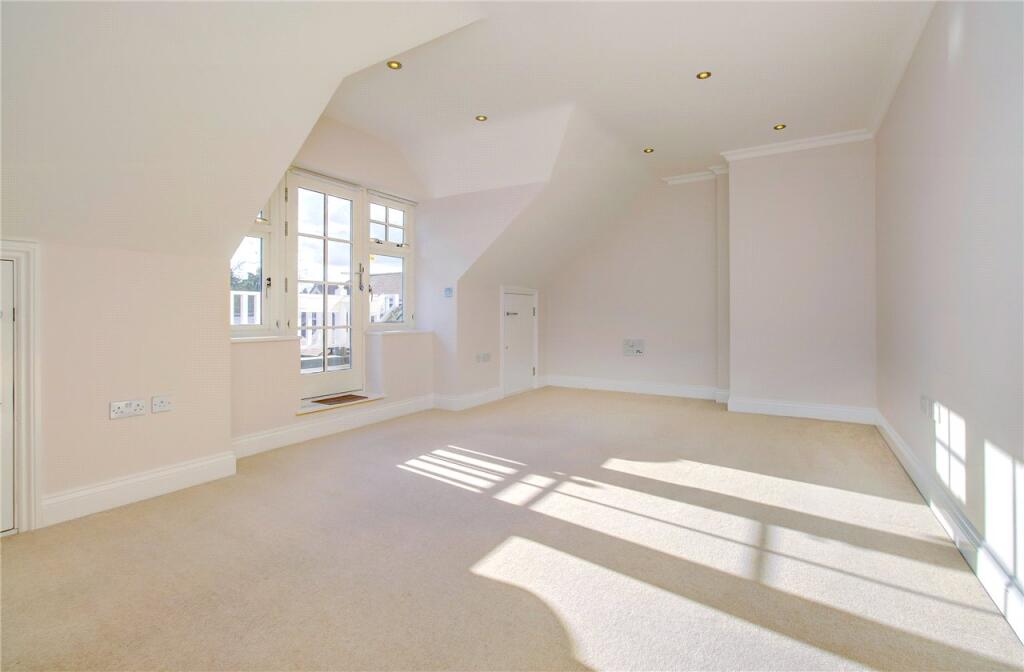 Additional image 8 of The Forresters, Harpenden, Hertfordshire, AL5