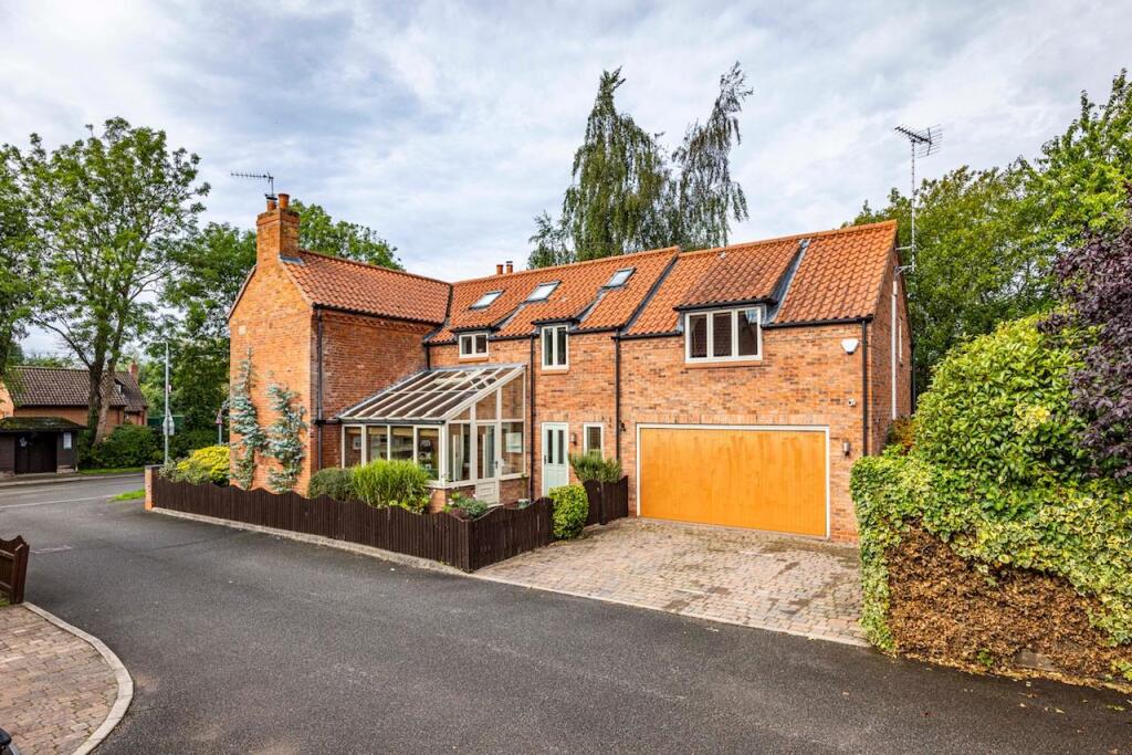 Main image of property: Main Street, Edingley