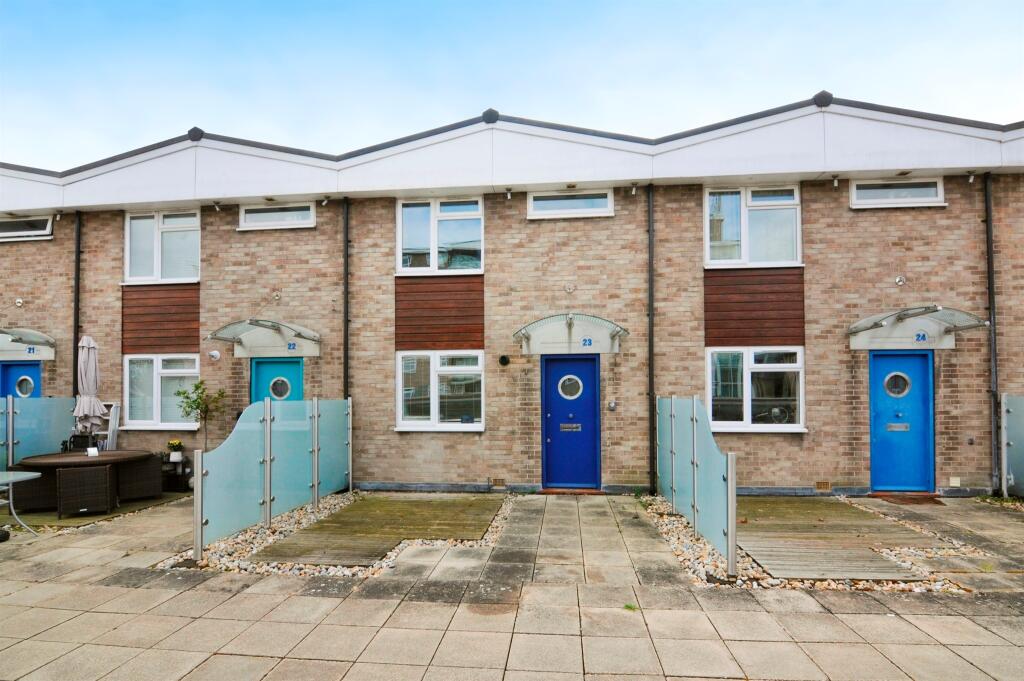 Main image of property: The Vineyards, Great Baddow, Chelmsford