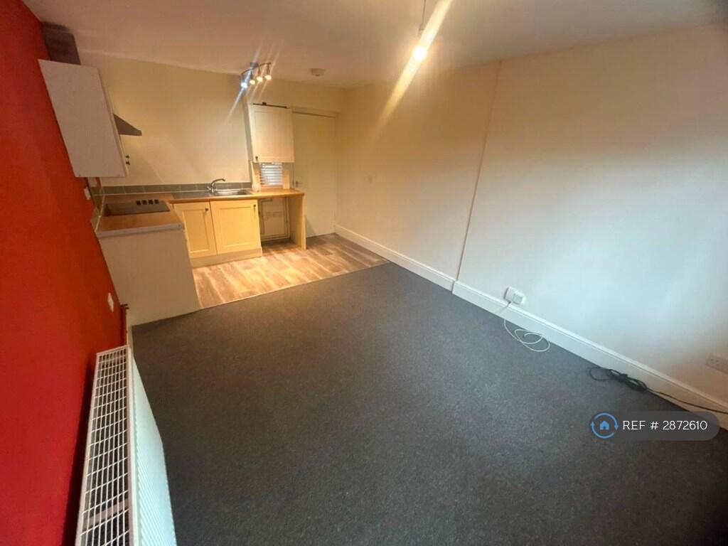 Apartment in Grimsby, Holme Hill - View 4