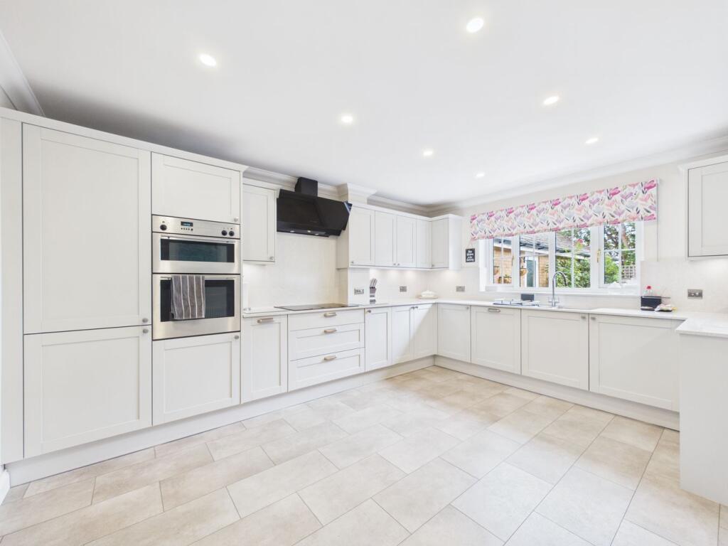 House in Stevenage - View 4