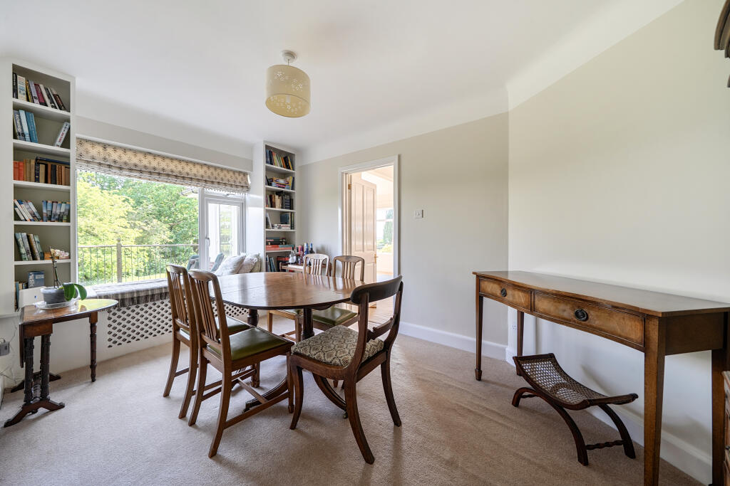 House in Southampton - More