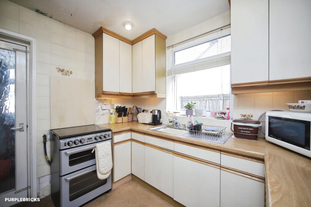 House in Taunton, Killams Park - More