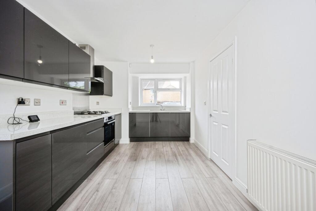 House in Elstow, Bedford - View 4