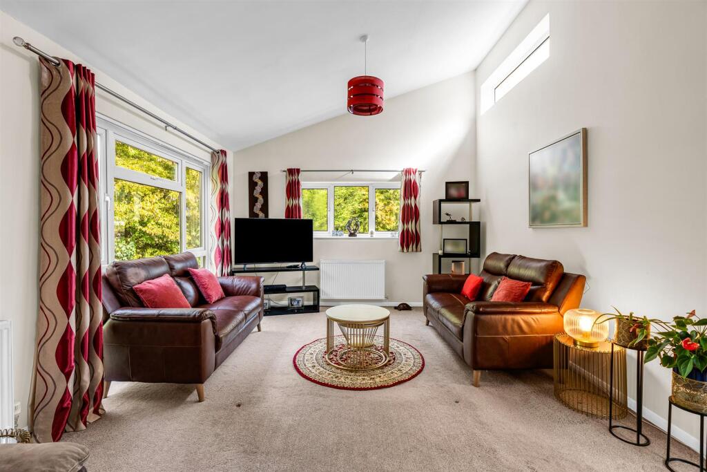 Additional image 7 of The Chase, Welwyn