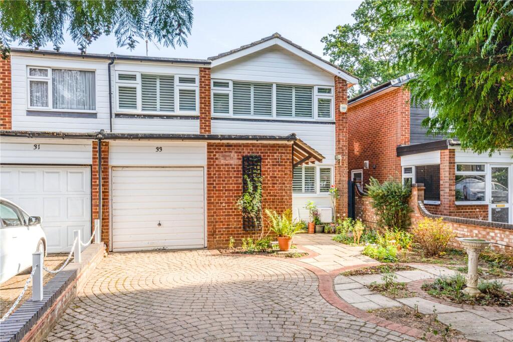 Main image of property: Pinewood Grove, New Haw, Addlestone, Surrey, KT15