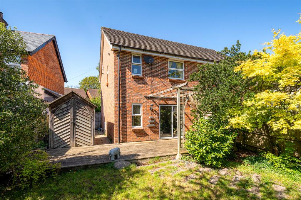 Main image of property: Broad Lane, Bracknell, Berkshire, RG12