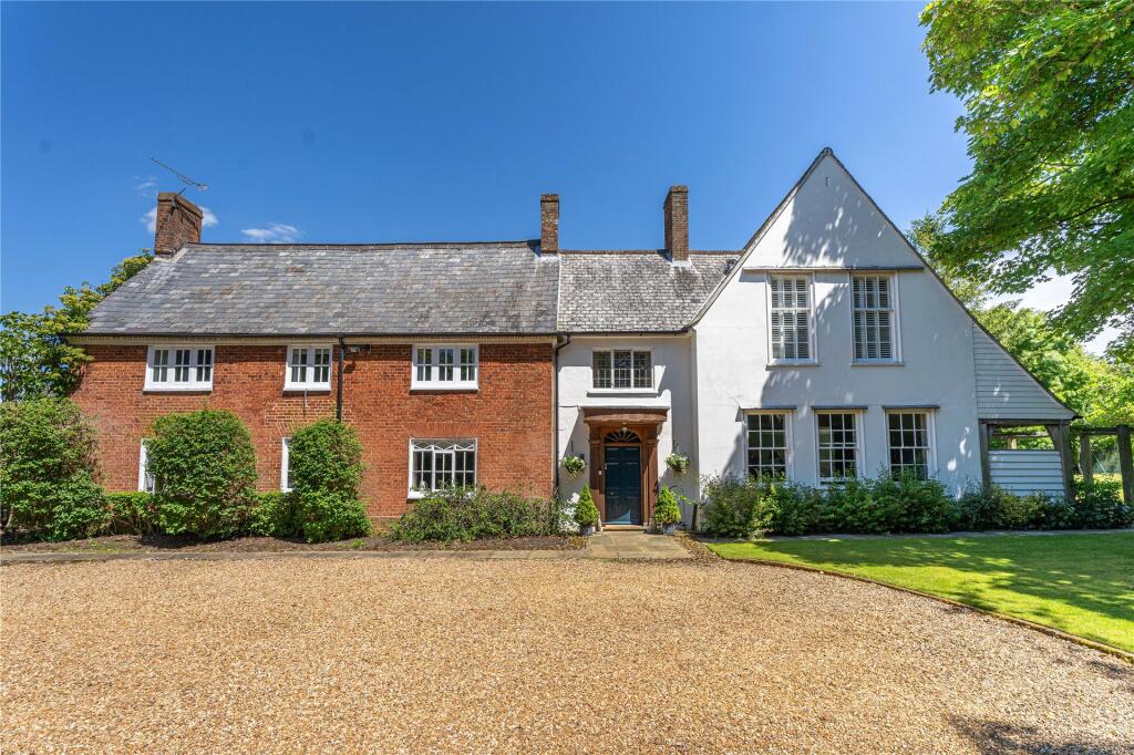 House in Whitchurch - View 2