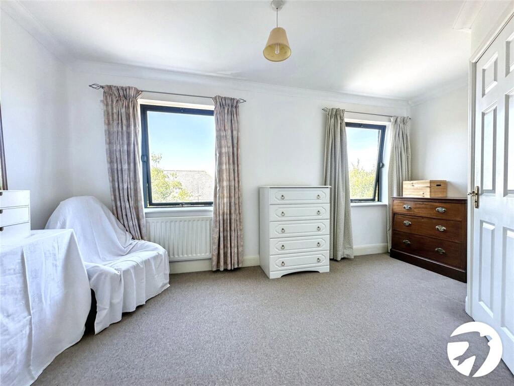 House in Chatham, Medway - View 2