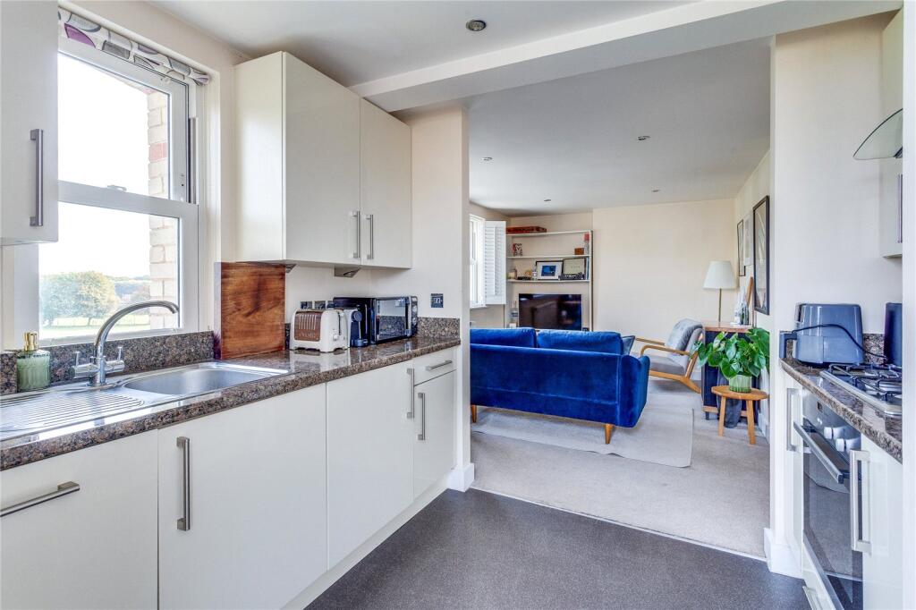Apartment in South Oxfordshire, Henley-on-Thames - View 3