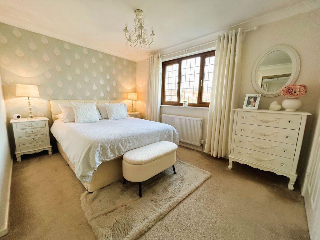 House in Walsall, West Midlands - More