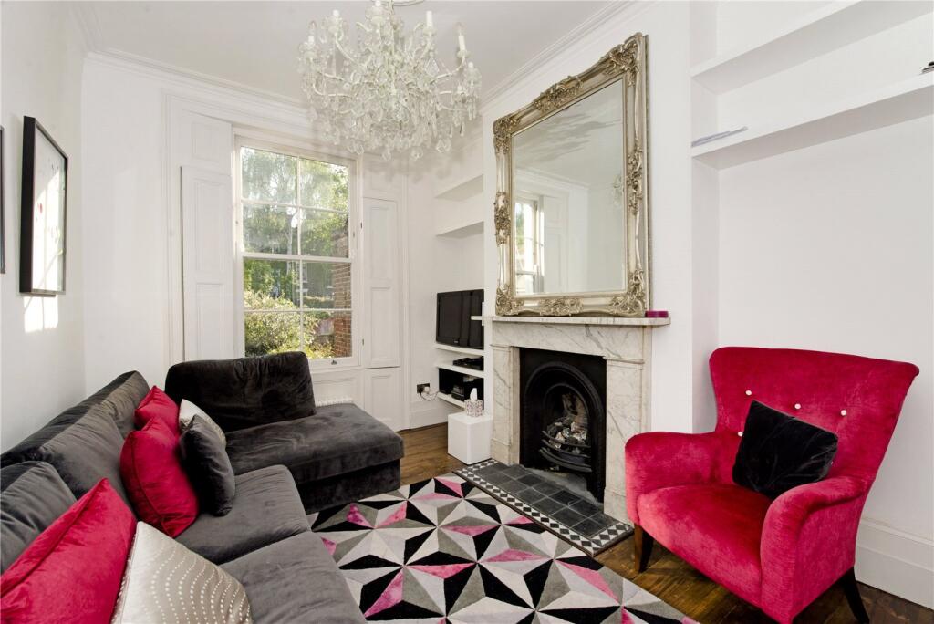 House in London, London Borough of Islington - View 2