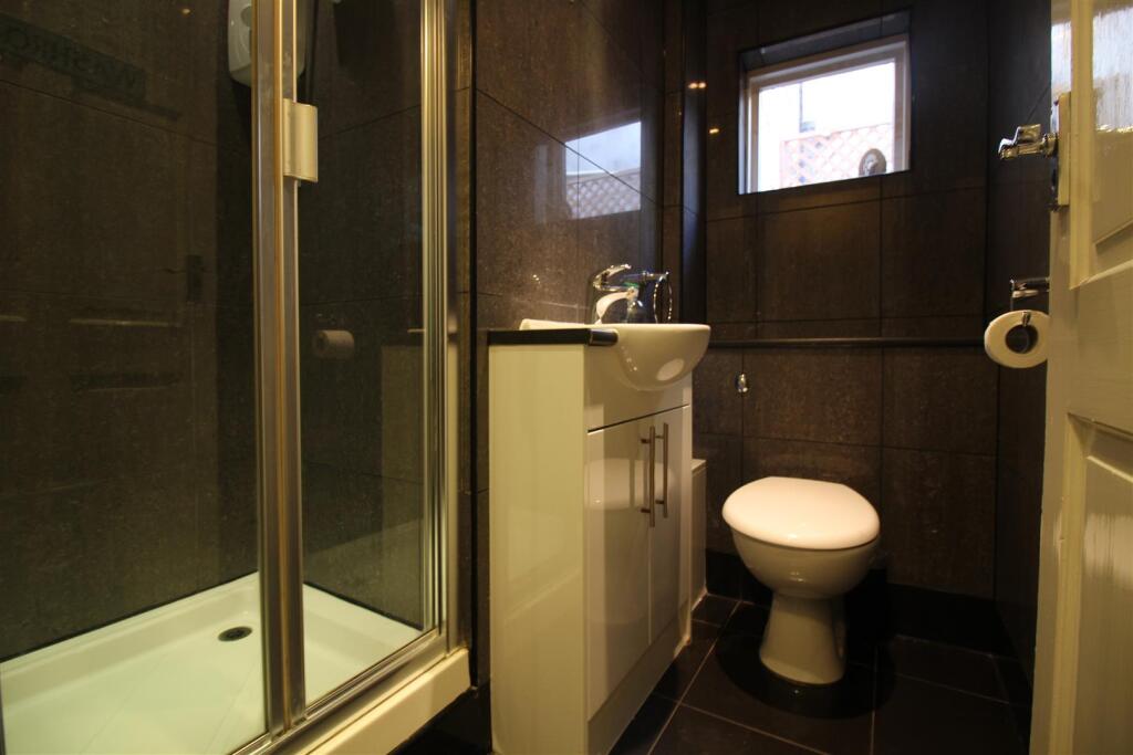 House in Guildford - View 5