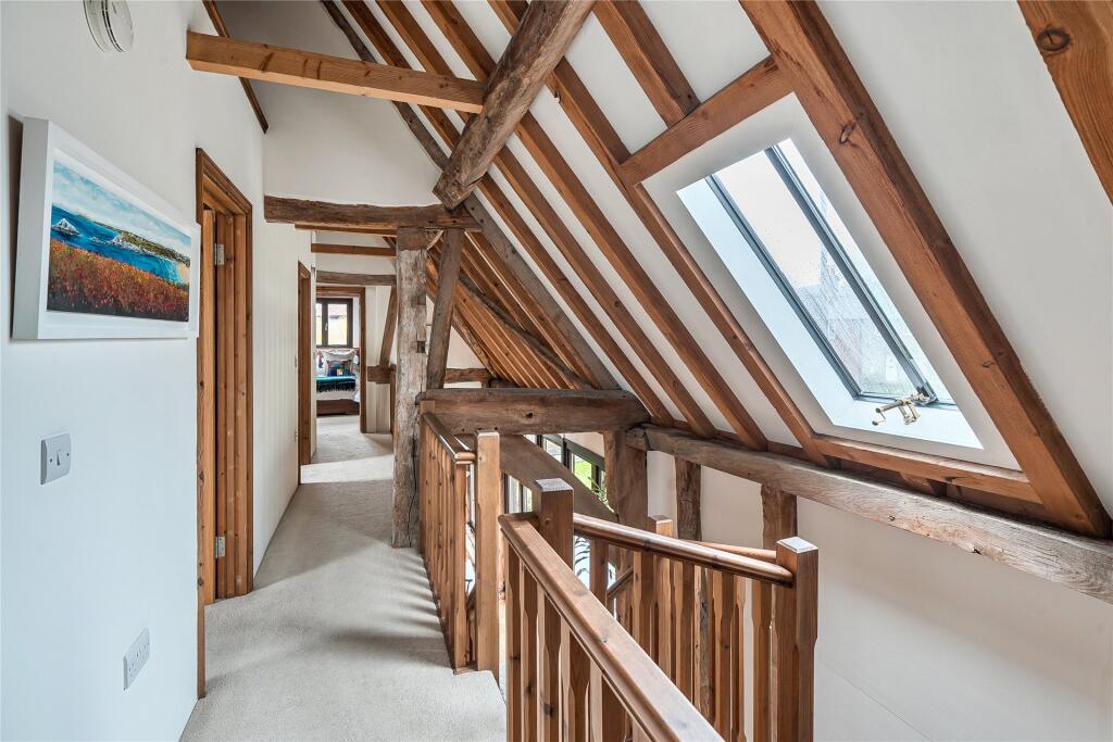 House in South Oxfordshire, Crowell - More
