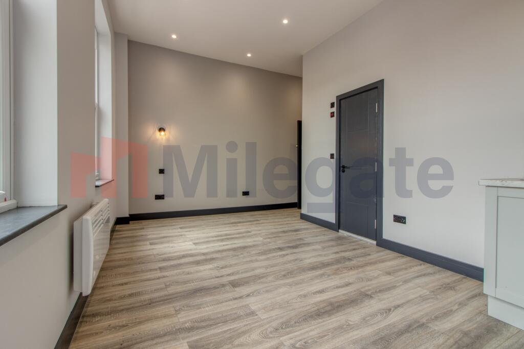 Apartment in London, Denmark Hill, Camberwell - View 2