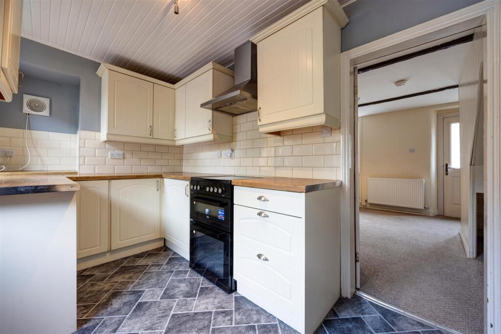 House in Lancaster - View 3