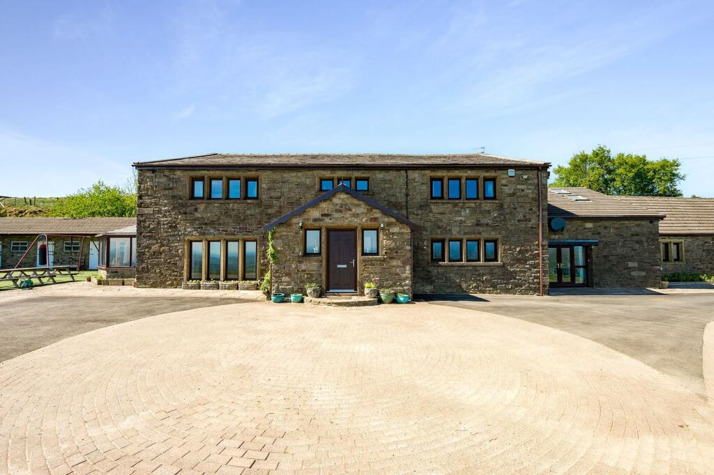 Top O' Th Moor Farm, Holcombe - View 2