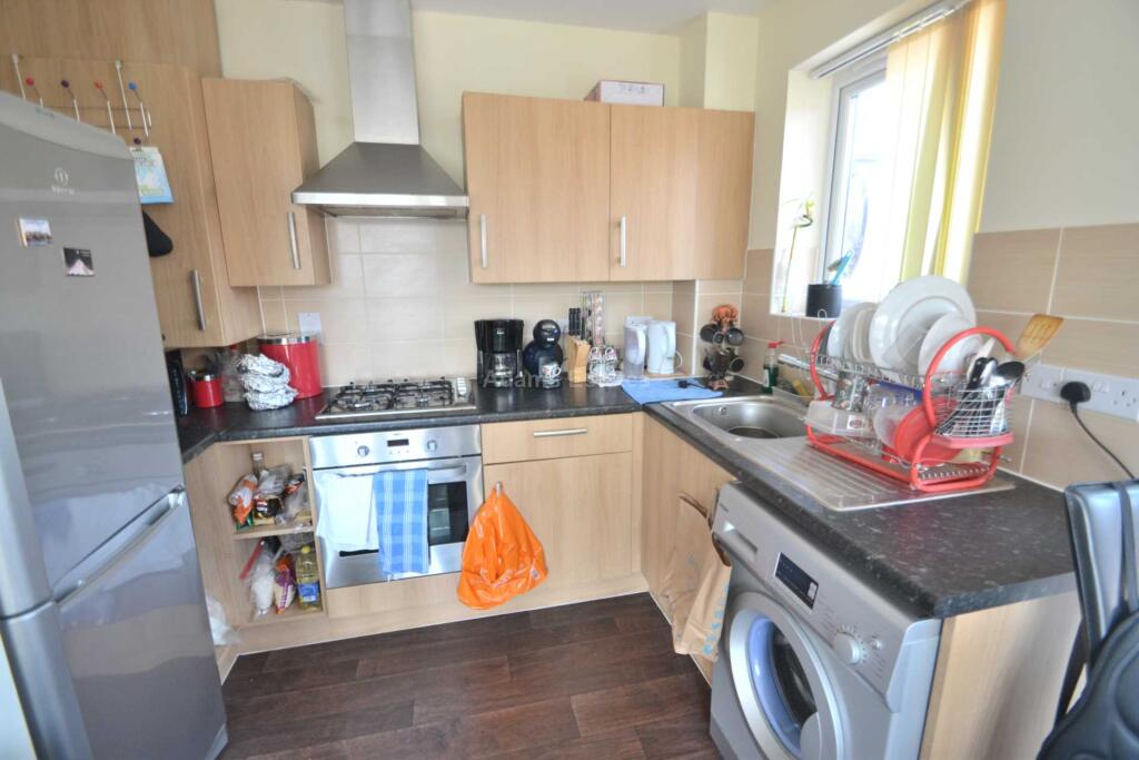Apartment in Reading - View 4