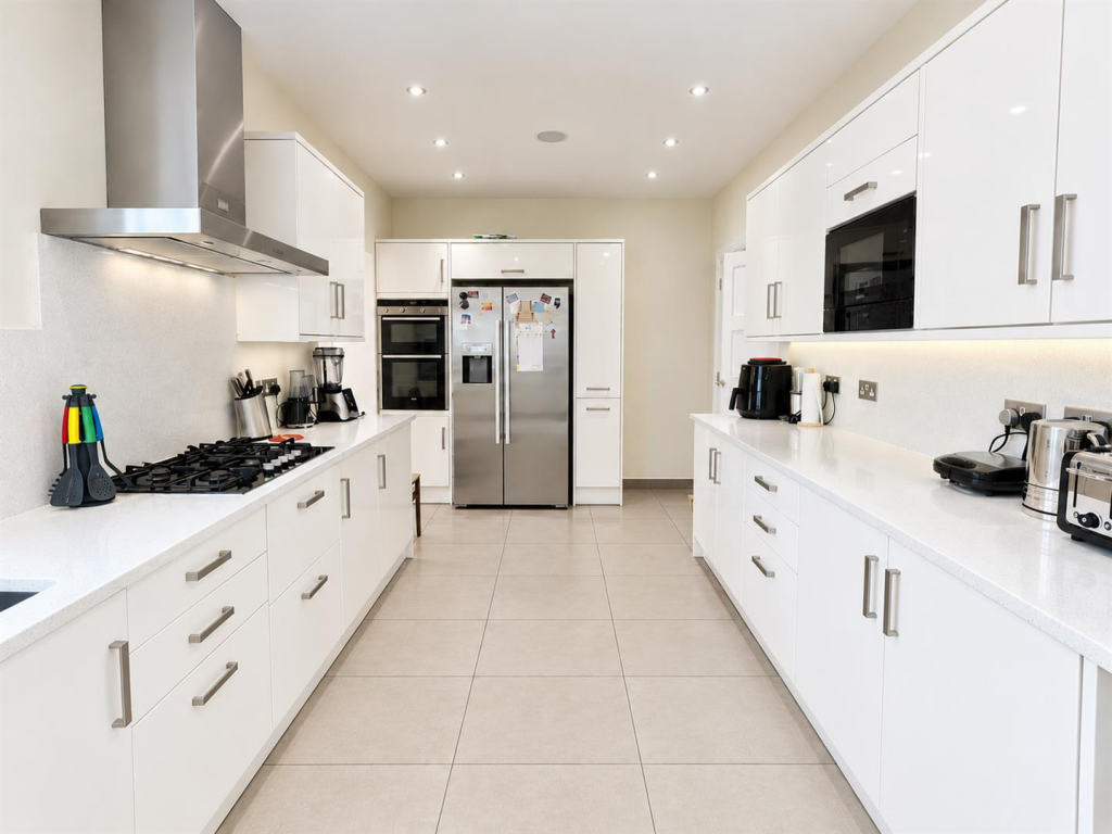 House in Southall - View 4