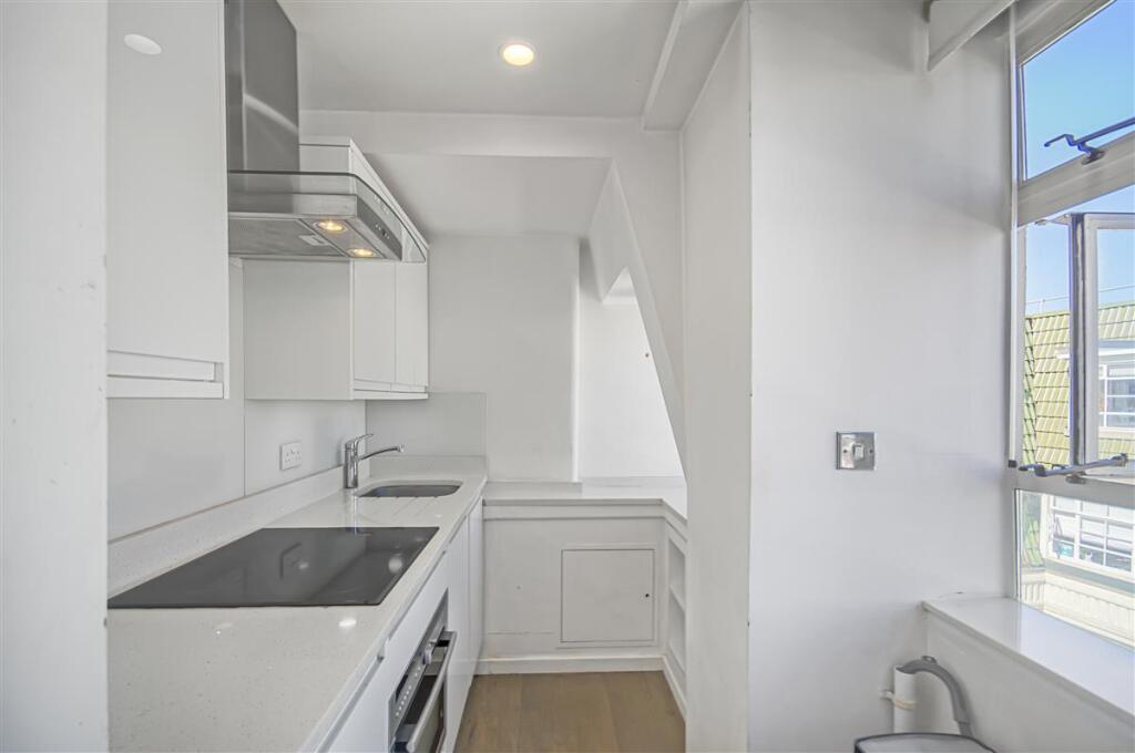 Apartment in London - More
