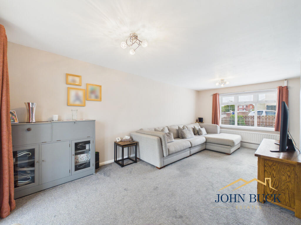 House in Sunderland, Albany - View 3