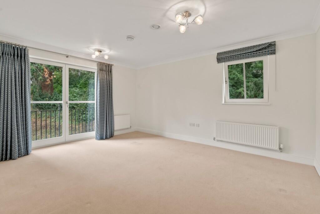 Ellerslie Drive, Malvern, Worcestershire, WR14 photo 2