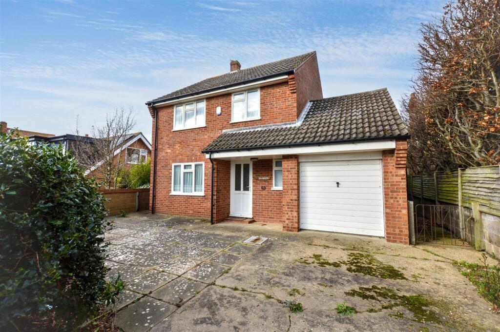 Main image of property: The Avenue, Sheringham